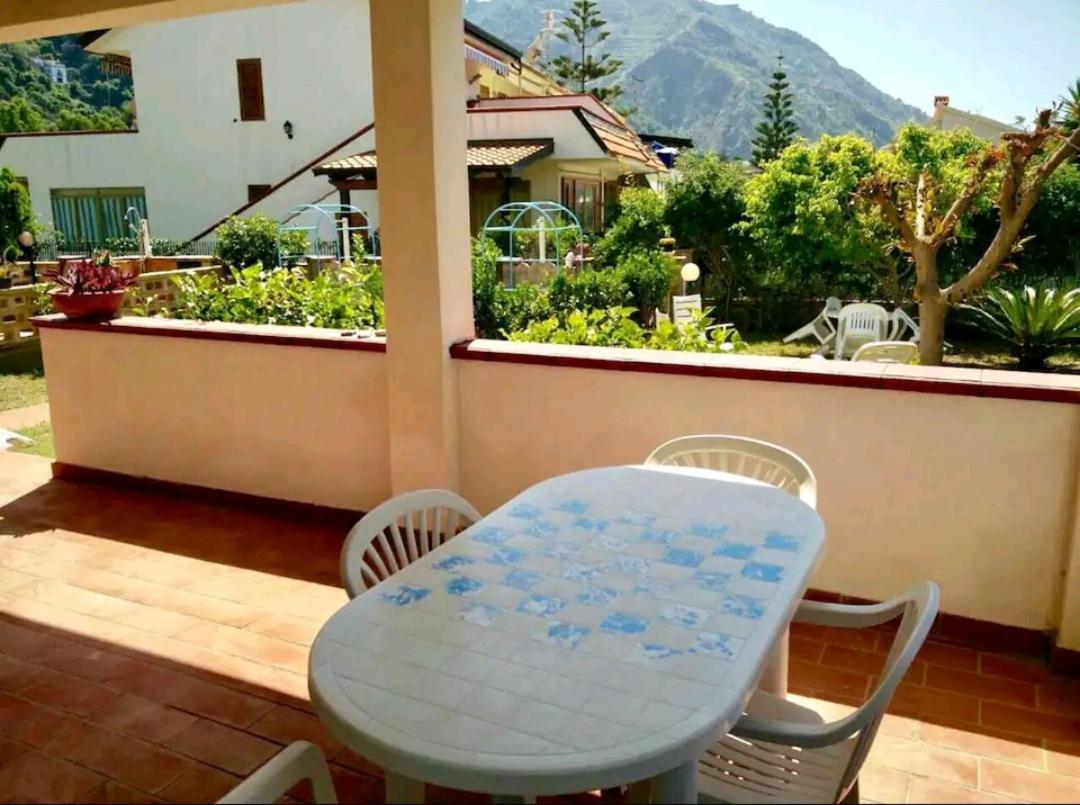 Willa Casa Con Giardino E Terrazzo Vicino Al Mare Piraino Zewnętrze zdjęcie