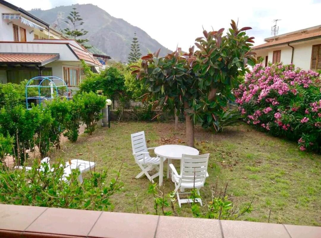 Willa Casa Con Giardino E Terrazzo Vicino Al Mare Piraino Zewnętrze zdjęcie